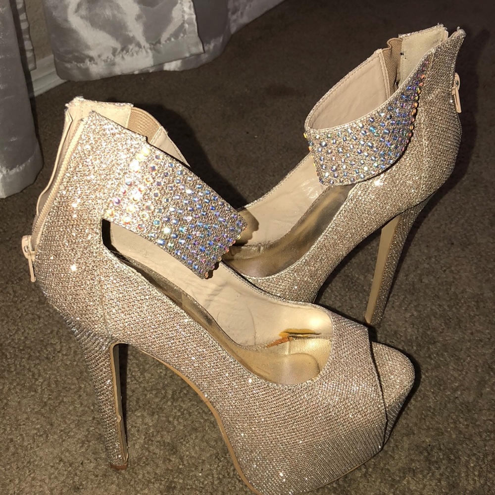 Gold heels with stones